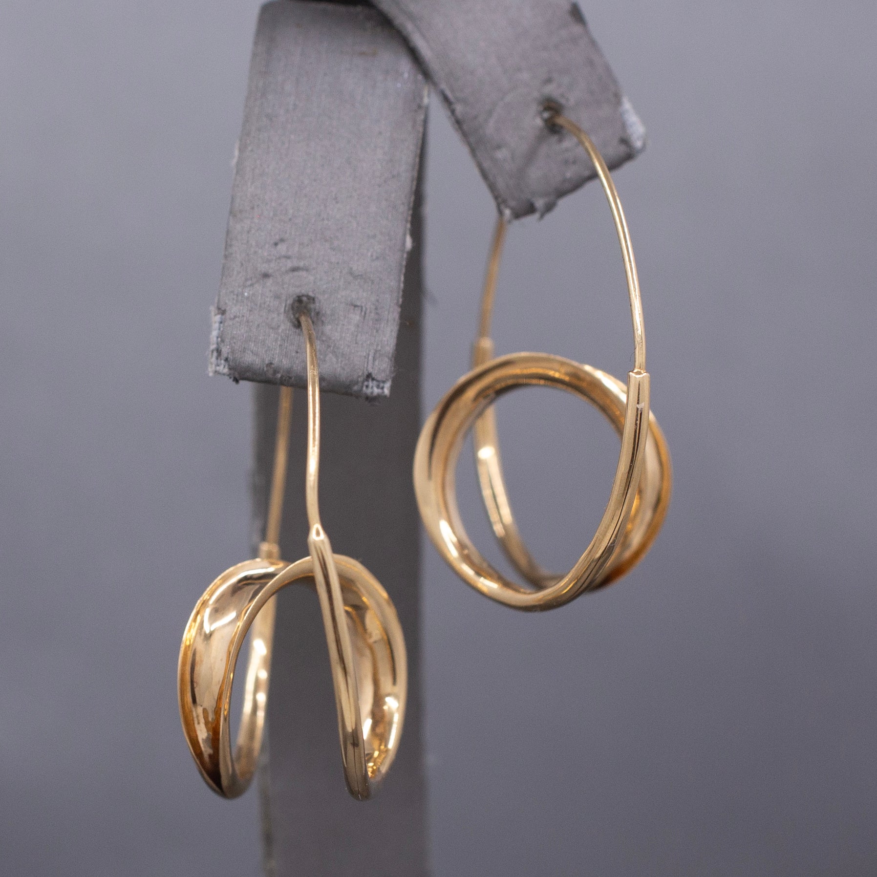 Vintage Iconoclast Double Twist Hoop Earrings in 14k Yellow Gold