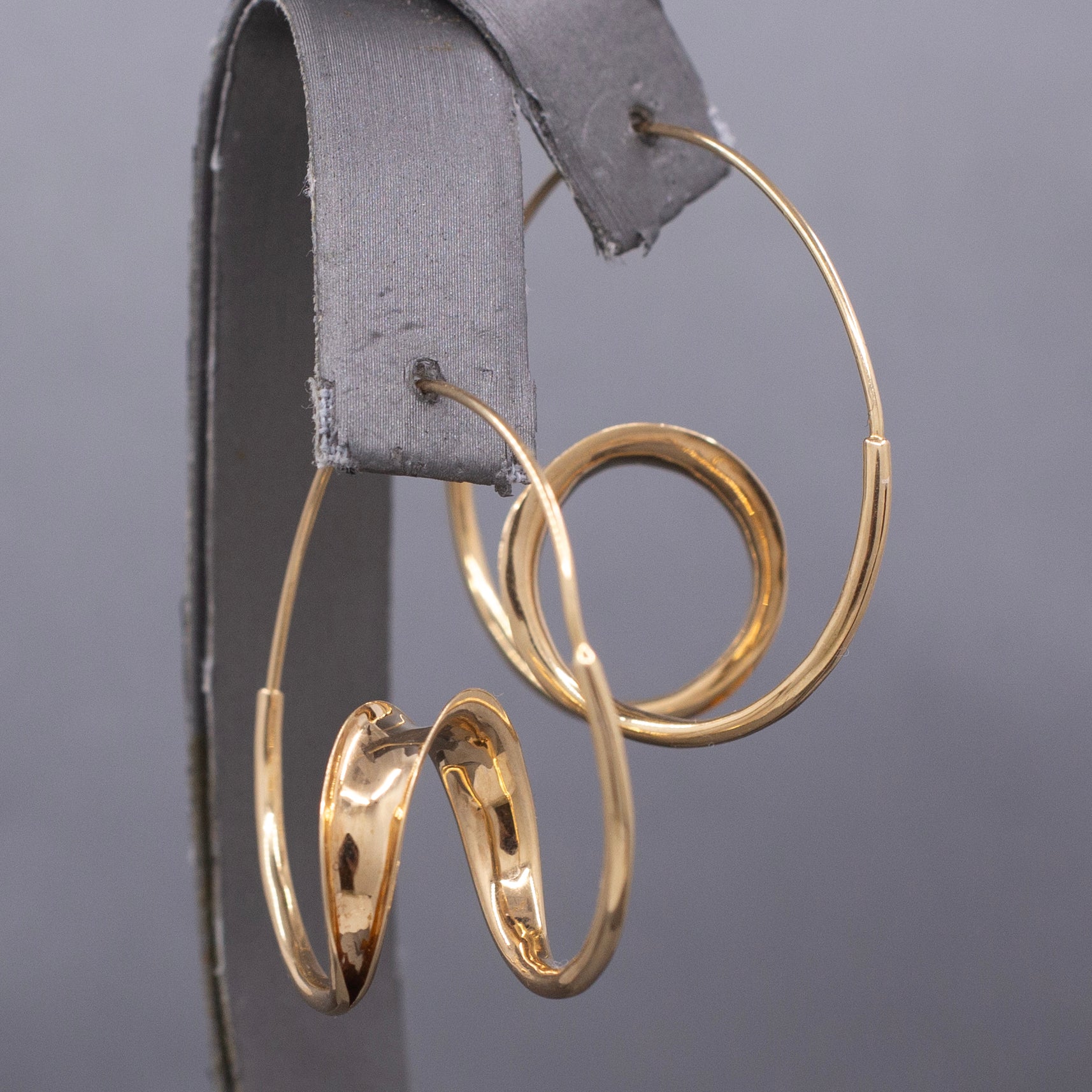Vintage Iconoclast Double Twist Hoop Earrings in 14k Yellow Gold