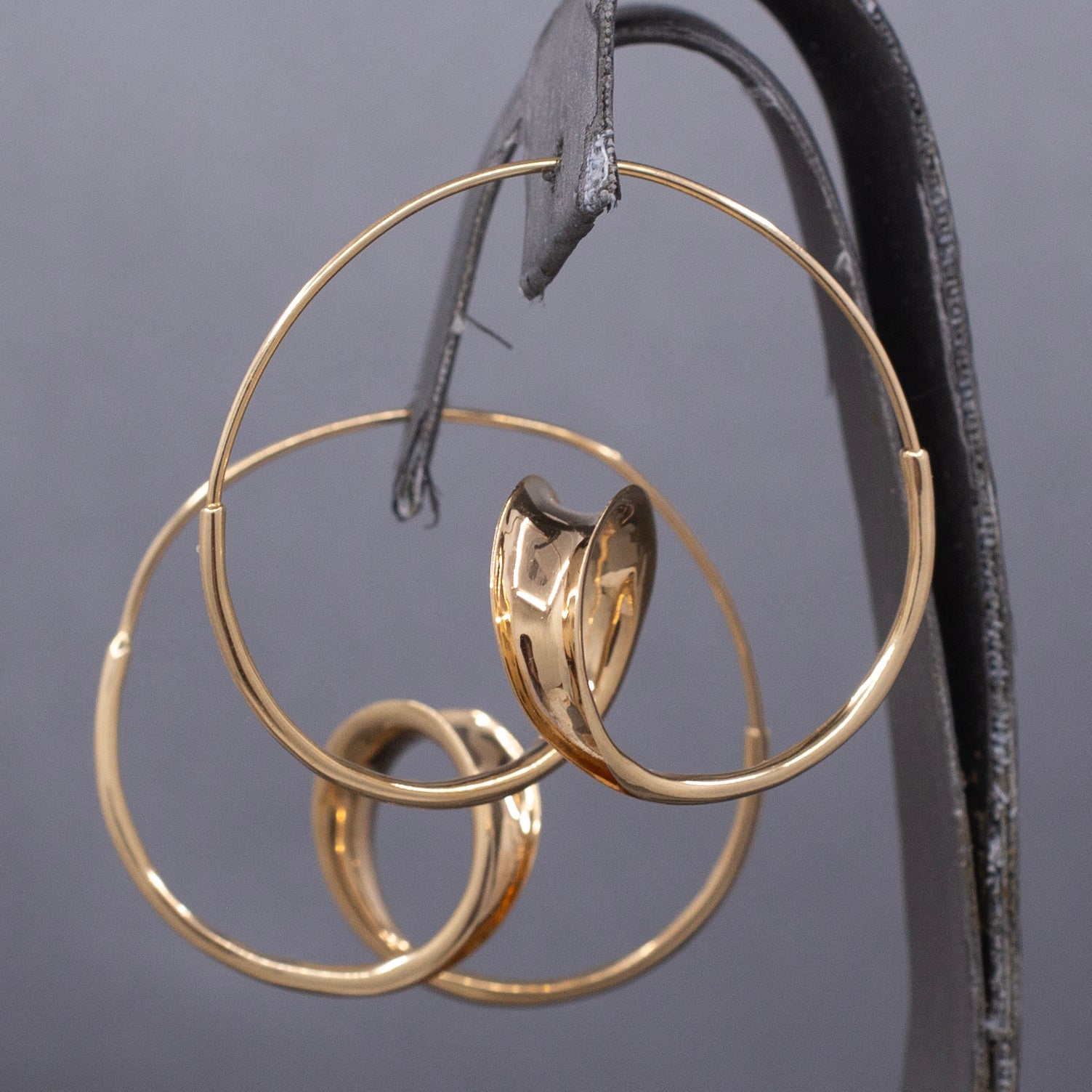 Vintage Iconoclast Double Twist Hoop Earrings in 14k Yellow Gold