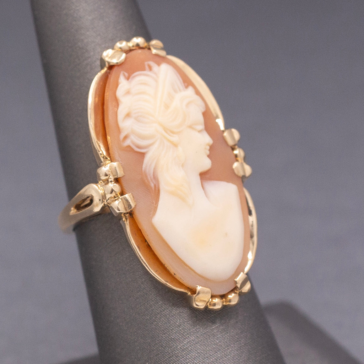 Vintage Large Shell Cameo Woman's Silhouette Statement Ring in 14k Yellow Gold