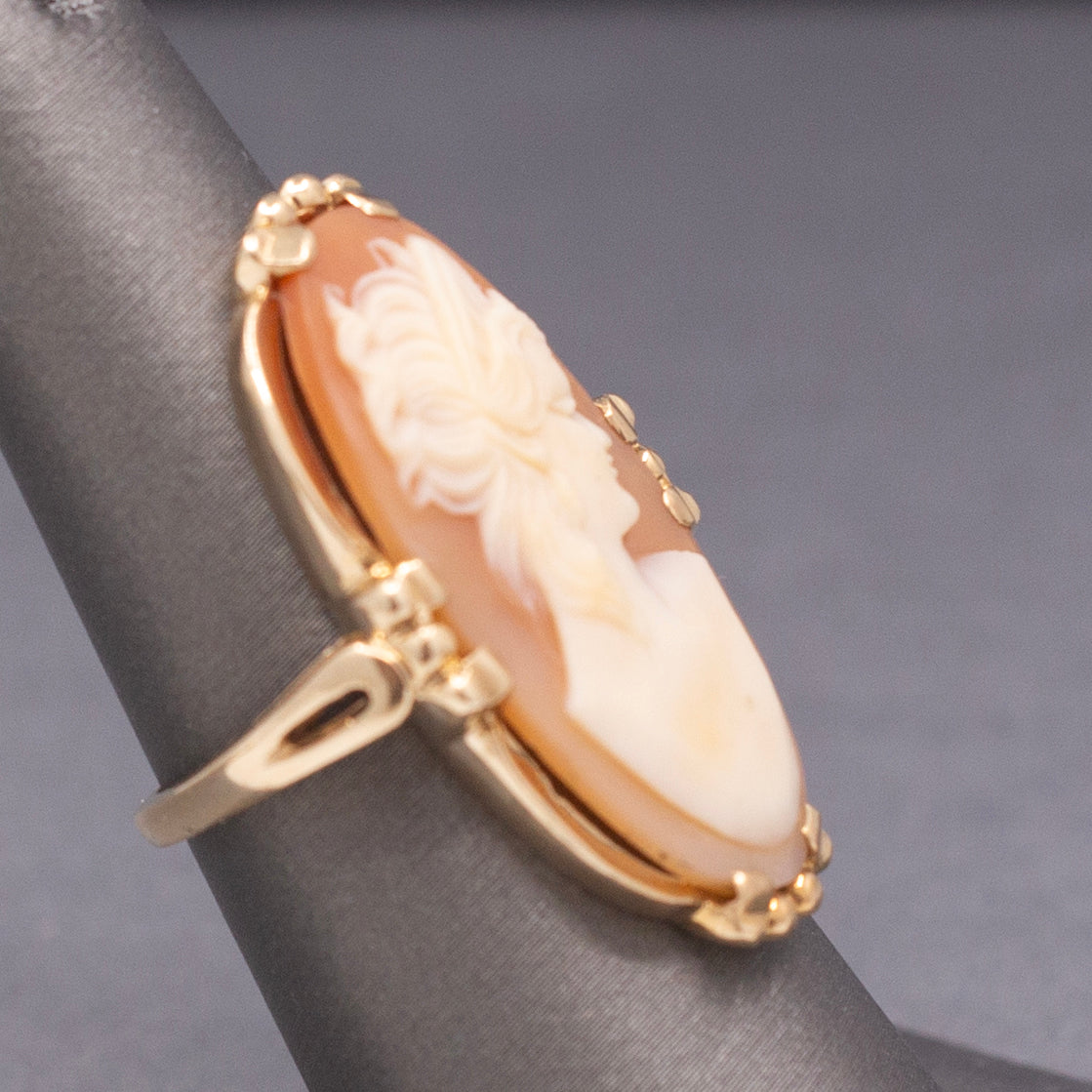 Vintage Large Shell Cameo Woman's Silhouette Statement Ring in 14k Yellow Gold