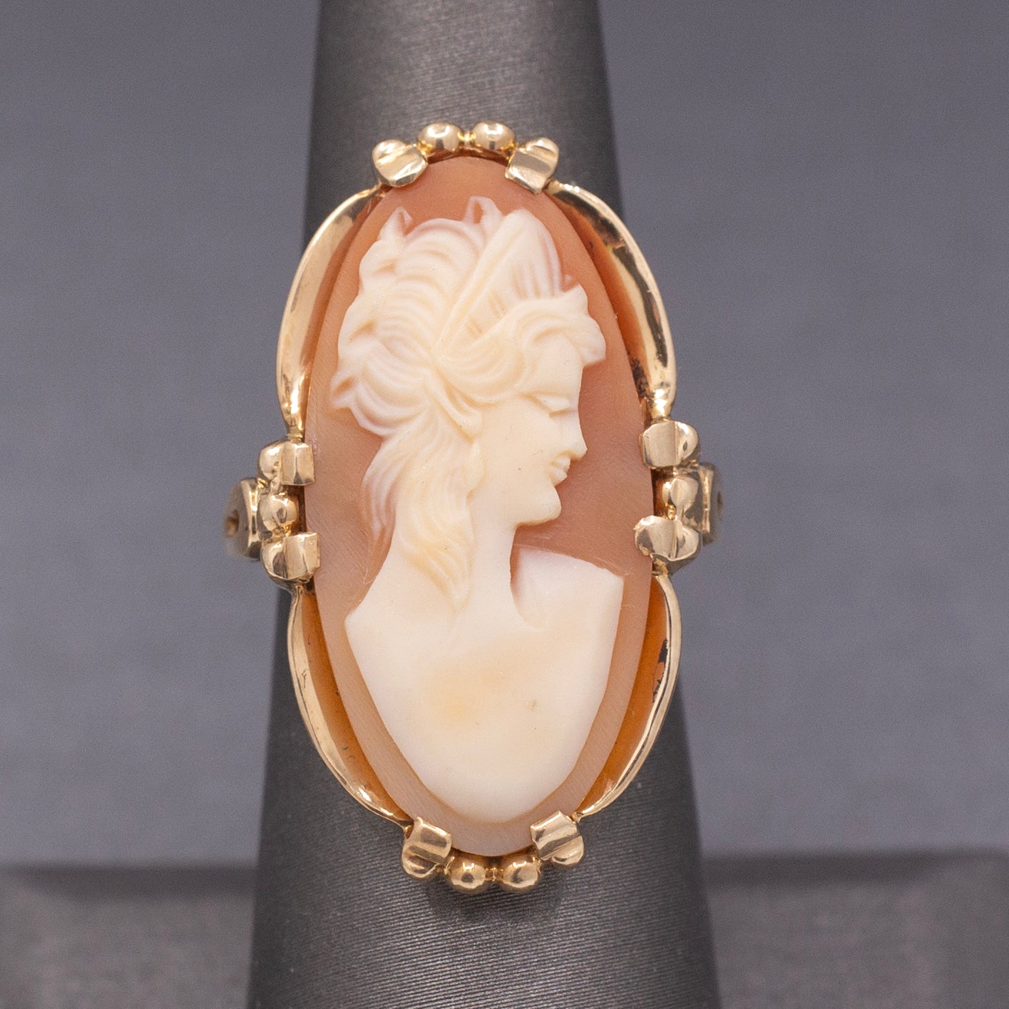 Vintage Large Shell Cameo Woman's Silhouette Statement Ring in 14k Yellow Gold