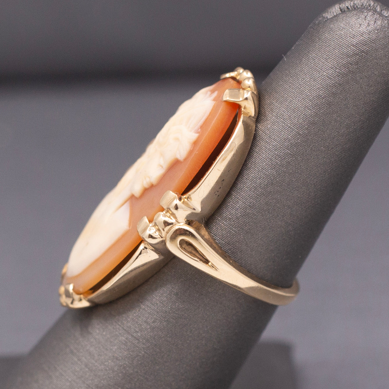 Vintage Large Shell Cameo Woman's Silhouette Statement Ring in 14k Yellow Gold