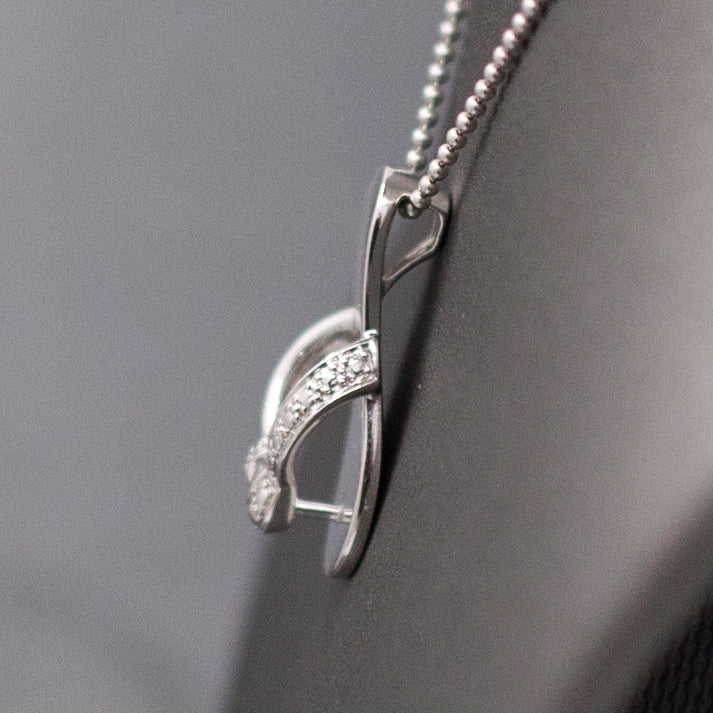 Classic Hawaiian Flip Flop Sandal Pendant Charm Necklace in 14k White Gold