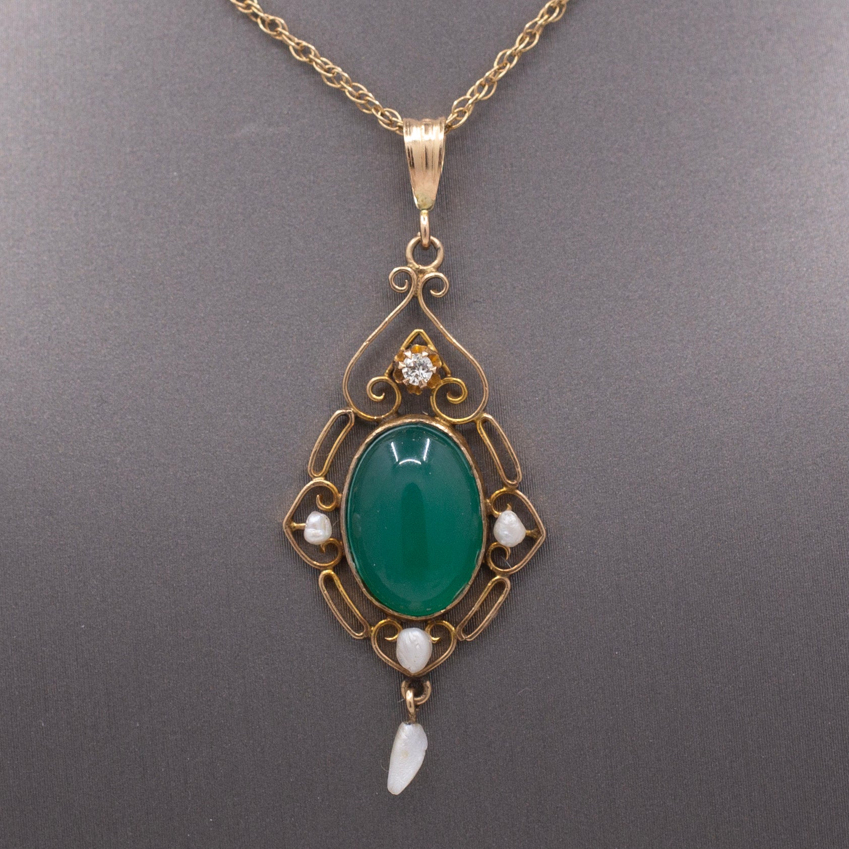 Edwardian Antique Chrysoprase Pearl and Diamond Lavalier Necklace in 14k Yellow Gold