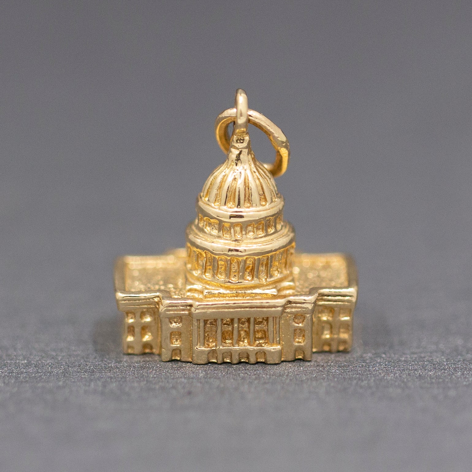 United States Capitol Building Charm Pendant in 14k Yellow Gold
