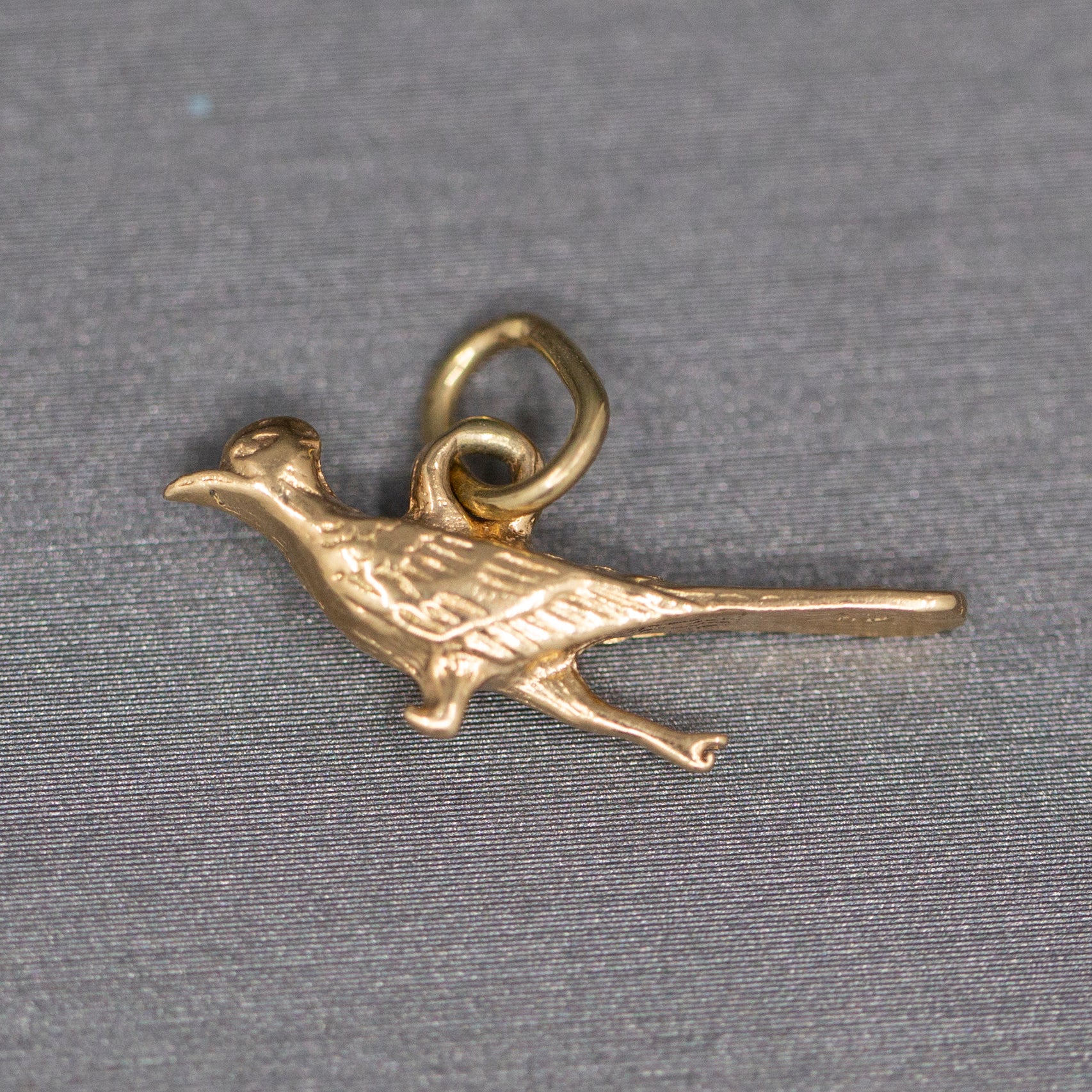 Vintage Road Runner Bird Charm Pendant in 14k Yellow Gold