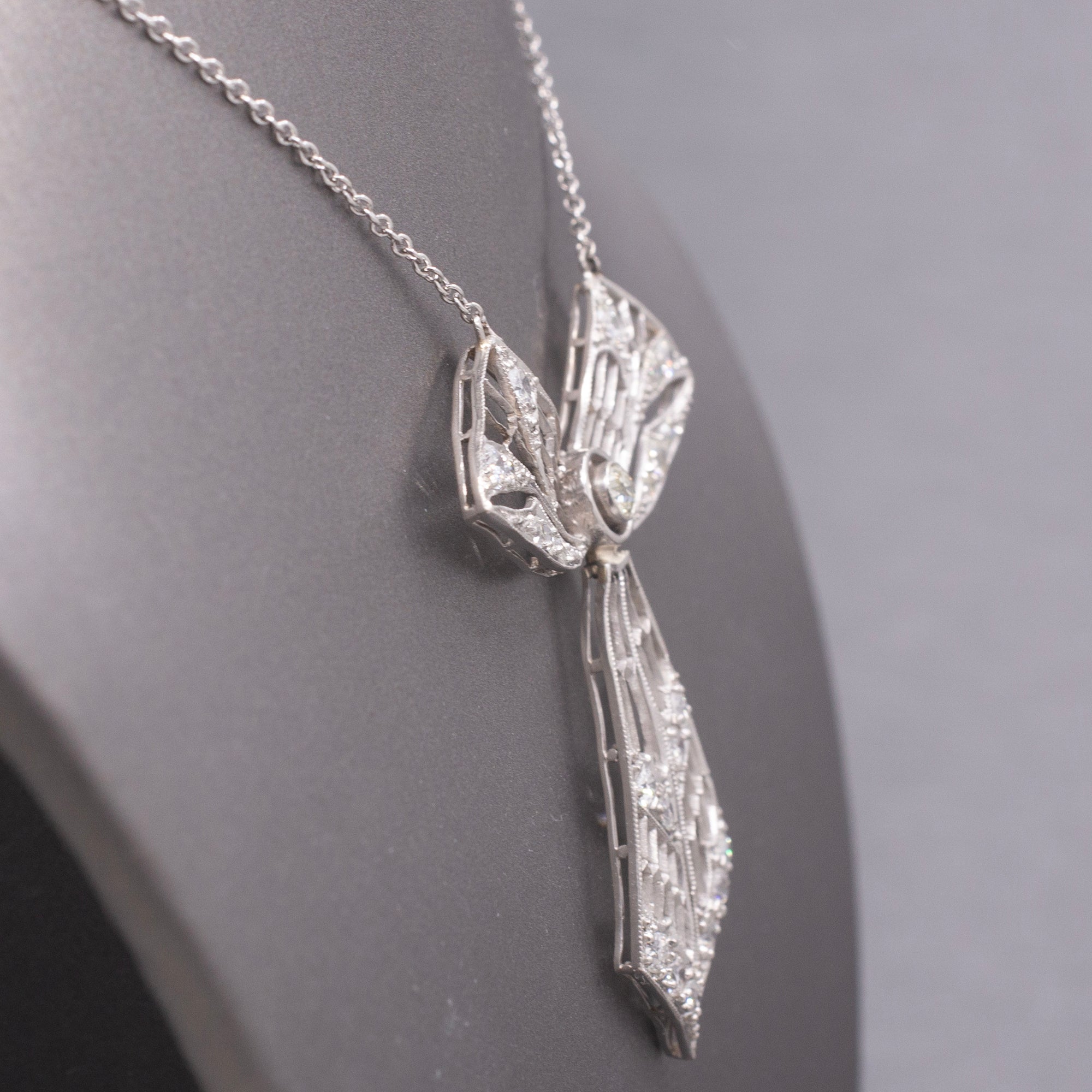 Exquisite Art Deco Old European Cut Diamond Bow Ribbon Necklace in 18k and Platinum