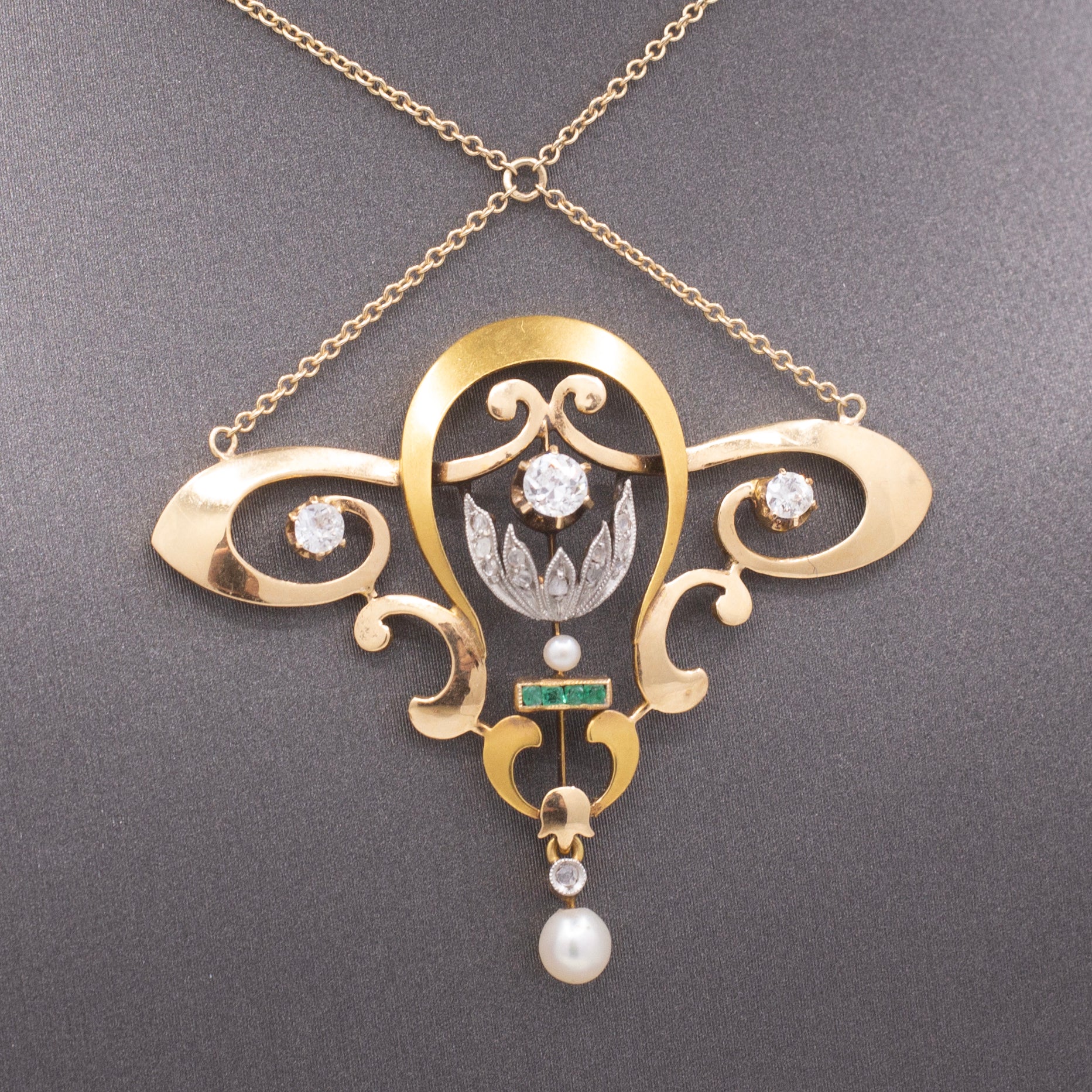 Art Nouveau Diamond Emerald and Pearl Lavalier Necklace in 14k Yellow Gold