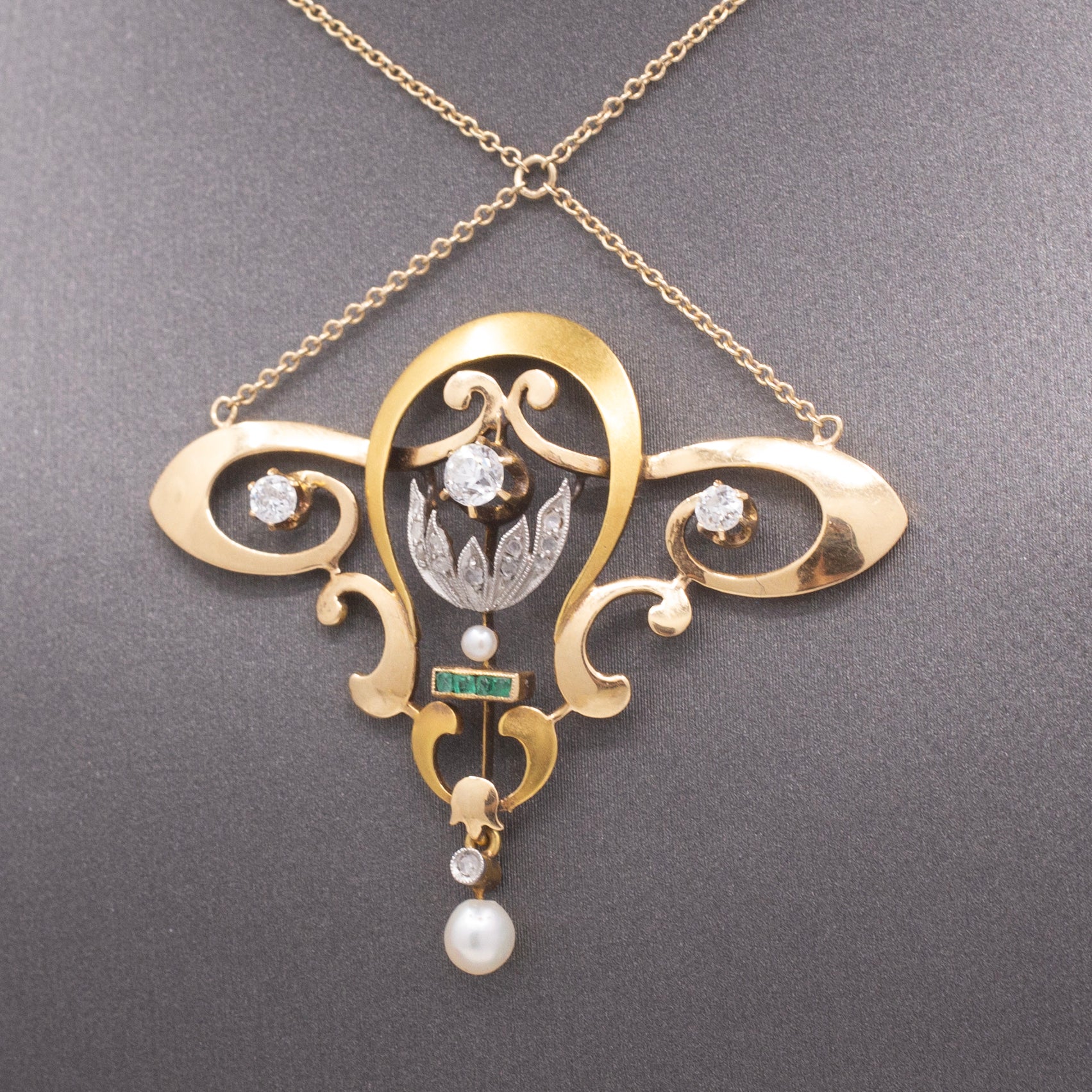 Art Nouveau Diamond Emerald and Pearl Lavalier Necklace in 14k Yellow Gold