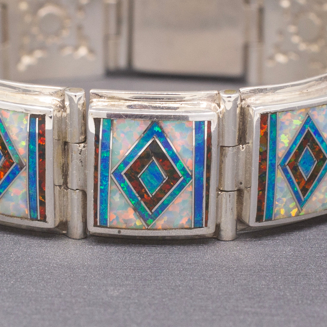Bold Vintage M. Benally Men's Opal Inlay Bracelet in Sterling Silver 8" | Southwestern Geometric Link