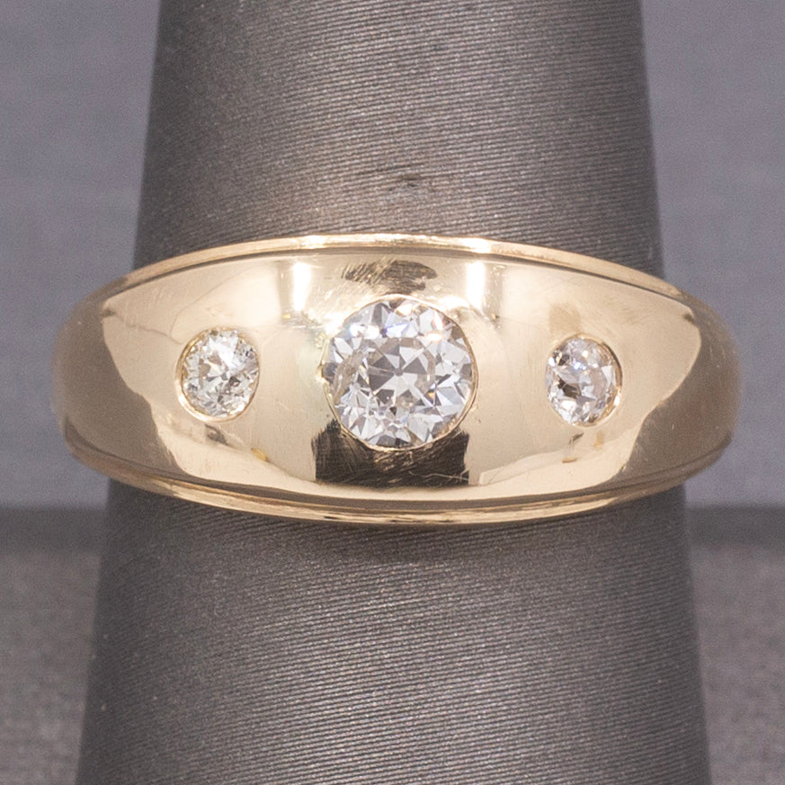 Vintage Old European Cut Diamond Three Stone Domed Band Ring in 14k Yellow Gold