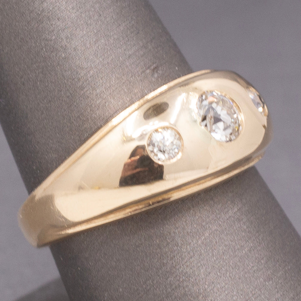 Vintage Old European Cut Diamond Three Stone Domed Band Ring in 14k Yellow Gold