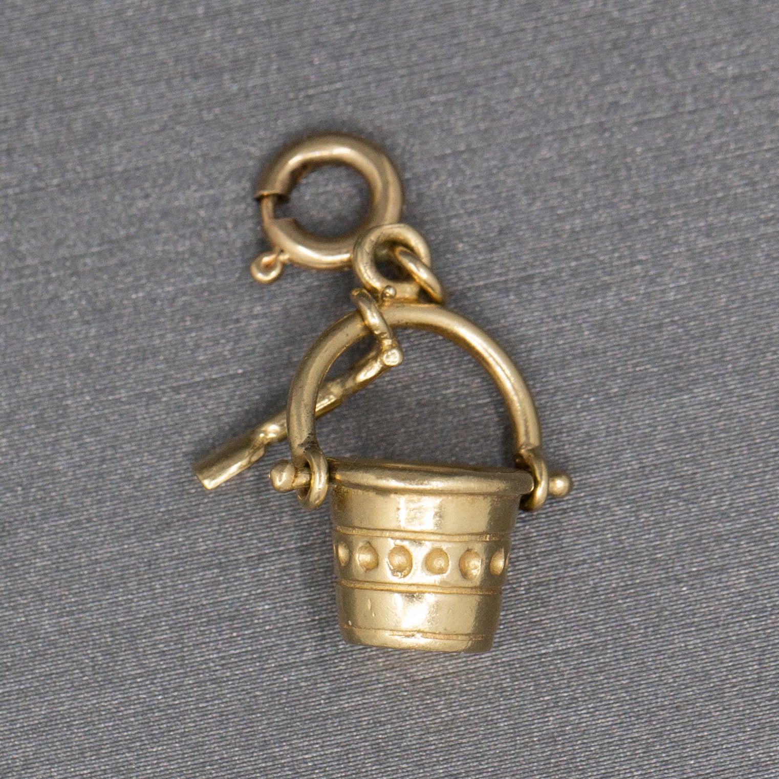 Vintage Sand Pail and Shovel Removable Charm in 14k Yellow Gold