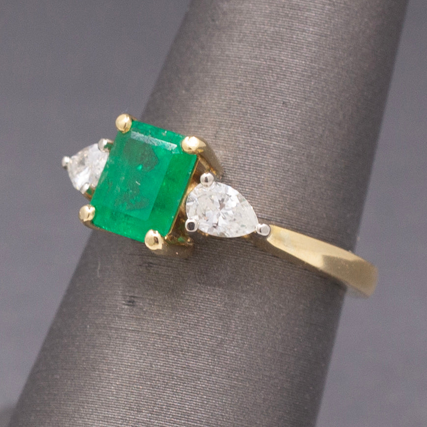Vintage Emerald and Pear Cut Diamond Ring in 18k Yellow Gold