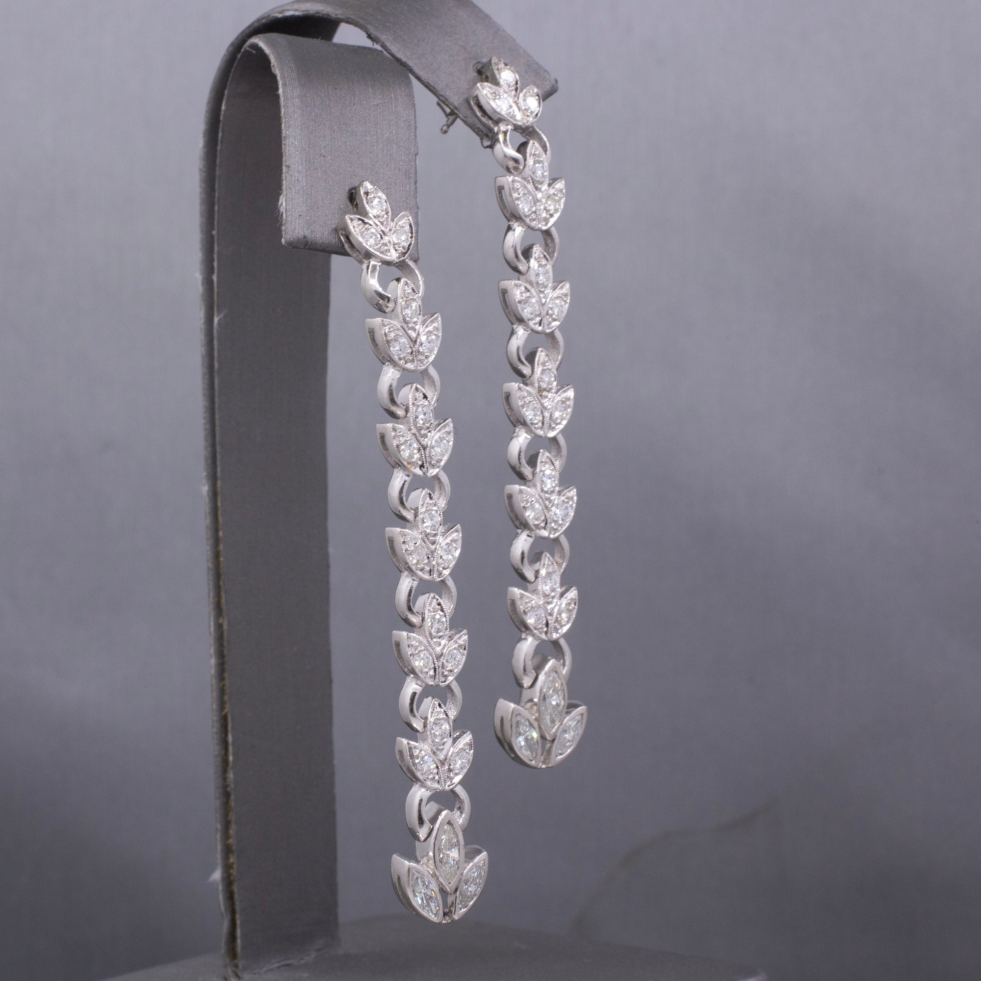 Elegant Art Deco Diamond and Platinum Garland Drop Earrings