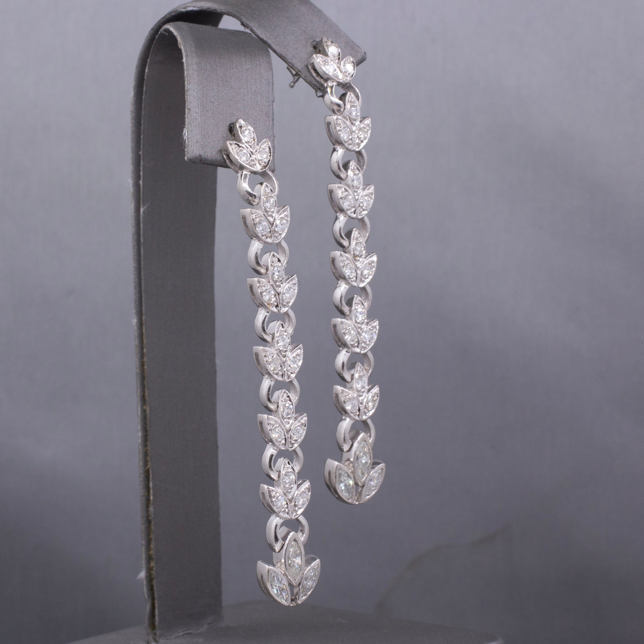 Elegant Art Deco Diamond and Platinum Garland Drop Earrings