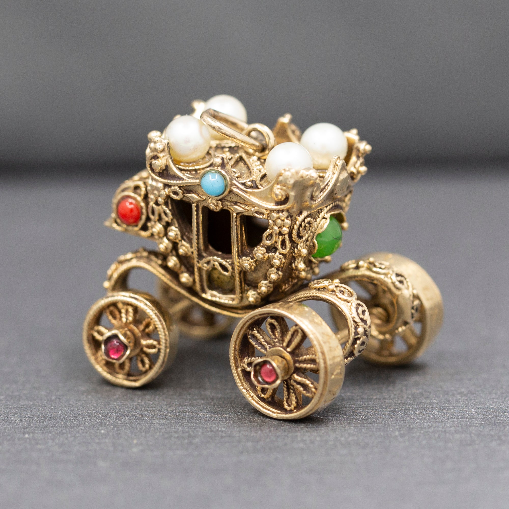Exquisite Etruscan Revival Antique Stage Coach with Turning Wheels in 14k Yellow Gold