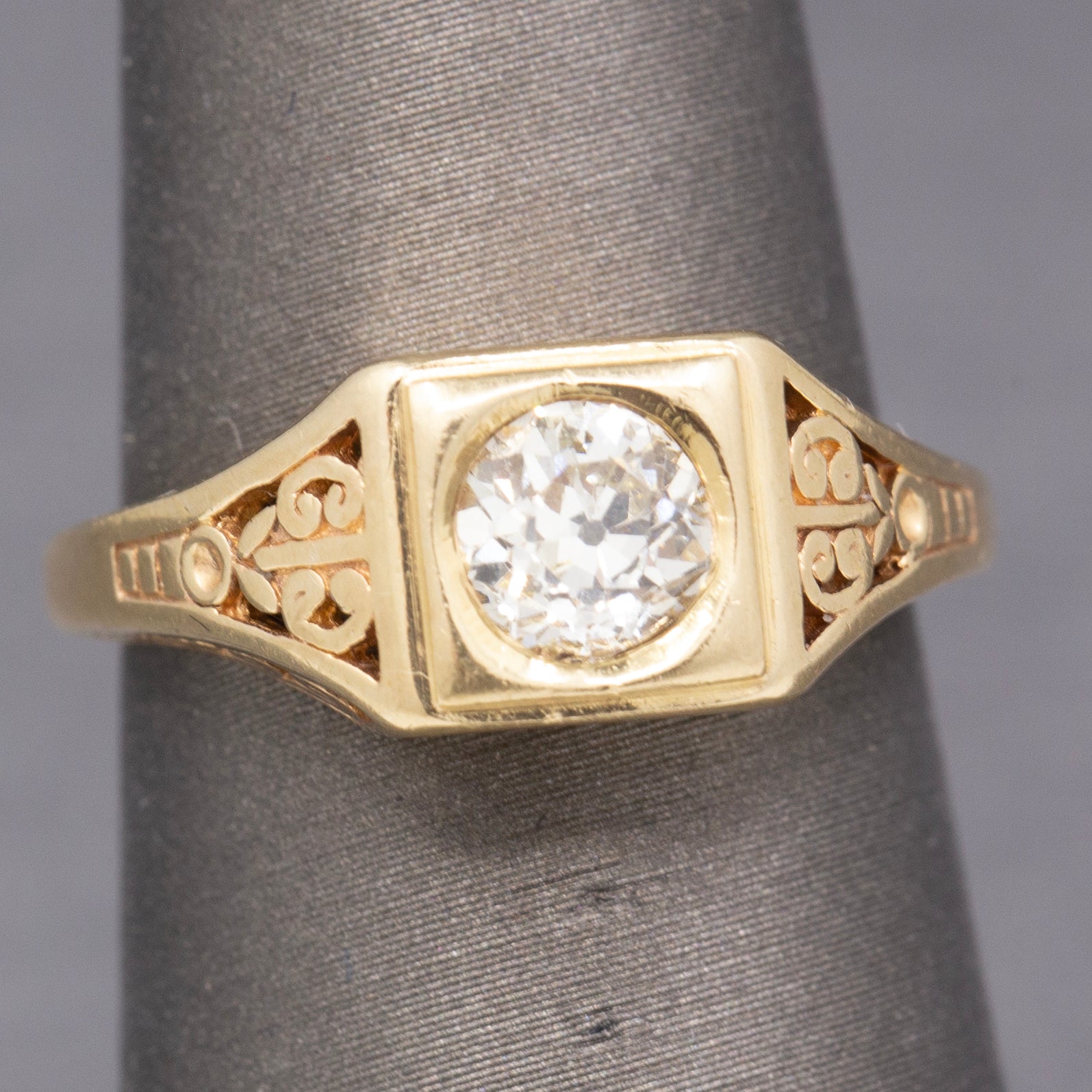 Art Deco Old European Cut Diamond Solitaire Filigree Ring in 14k Yellow Gold