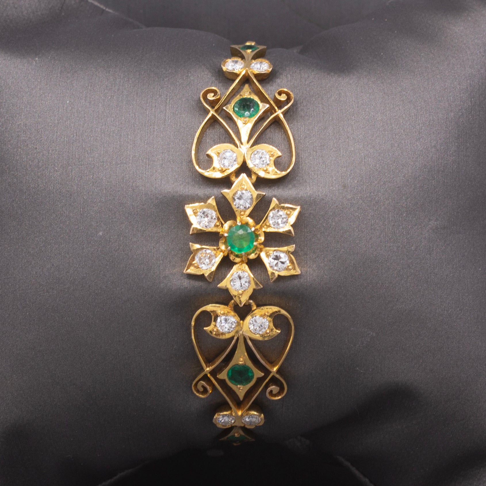 Stunning Antique Emerald and Old Cut Diamond Floral Bracelet in 18k Yellow Gold
