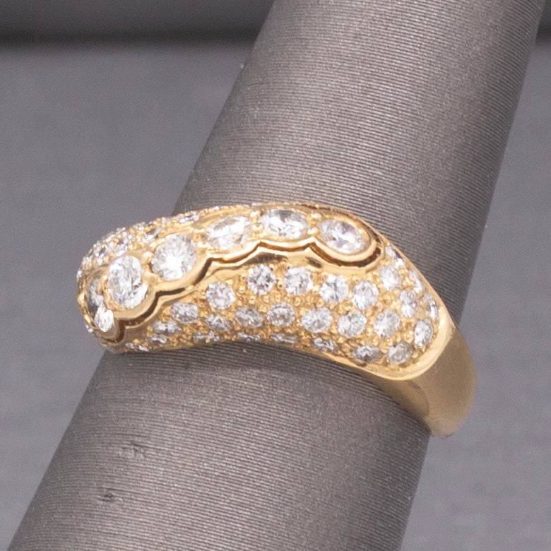 Vintage Bezel Set and Pave' Diamond Wave Band Ring in 18k Yellow Gold