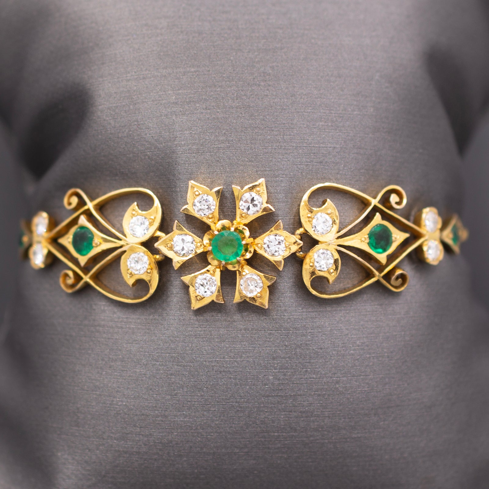 Stunning Antique Emerald and Old Cut Diamond Floral Bracelet in 18k Yellow Gold