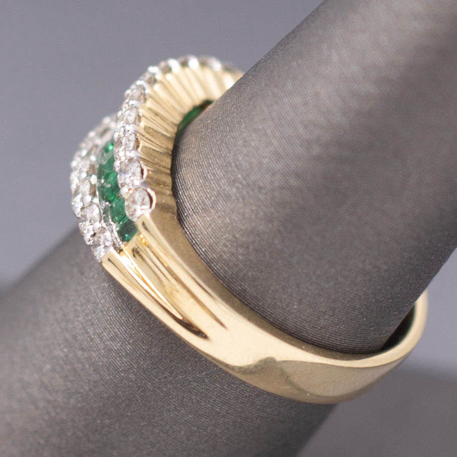 Sparkling Emerald and Diamond Band Ring in 14k Yellow Gold