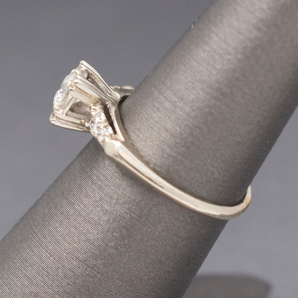 Beautiful Mid-Century Diamond Engagement Ring in 14k White Gold