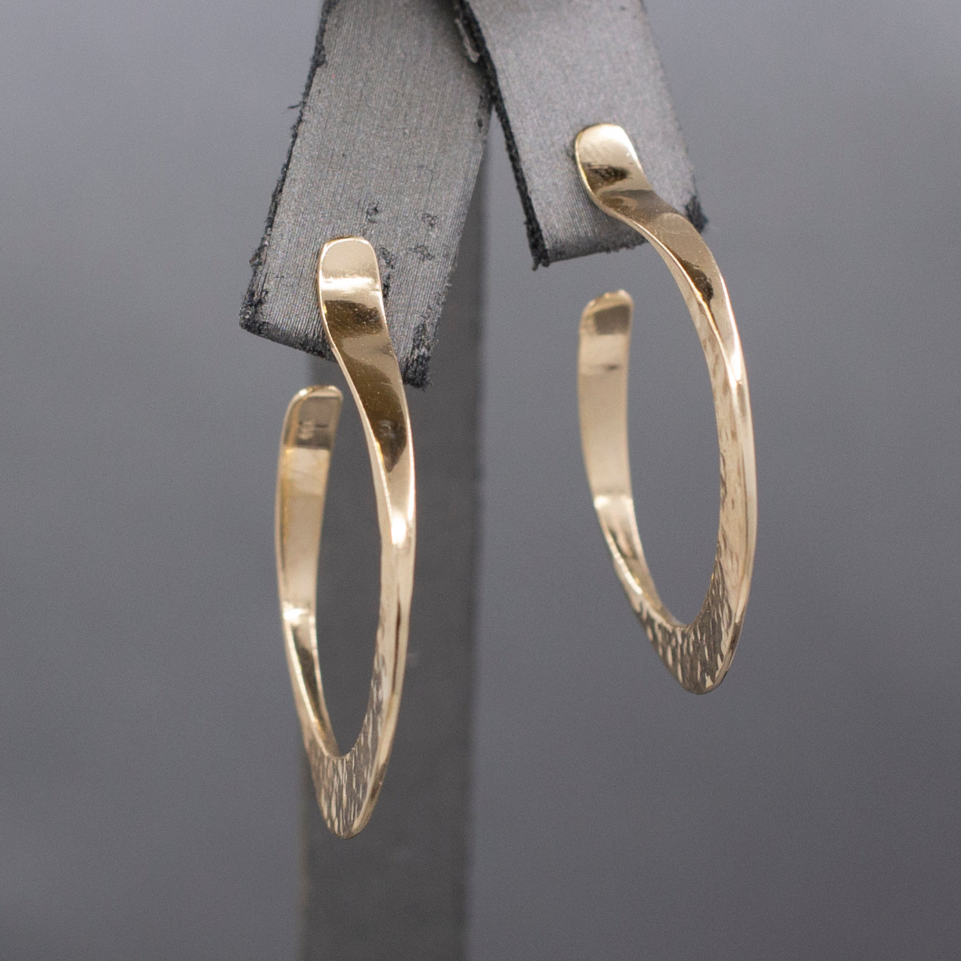 Bold Hammered Tapered 1 1/8" Hoop Earrings in 14k Yellow Gold