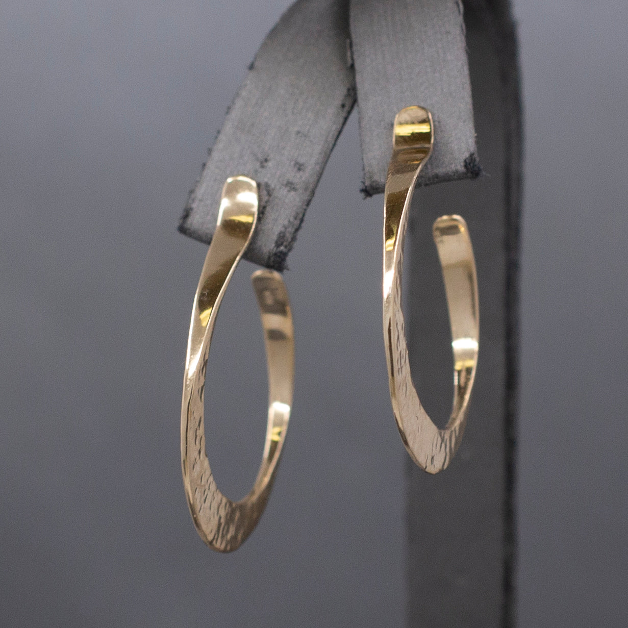 Bold Hammered Tapered 1 1/8" Hoop Earrings in 14k Yellow Gold