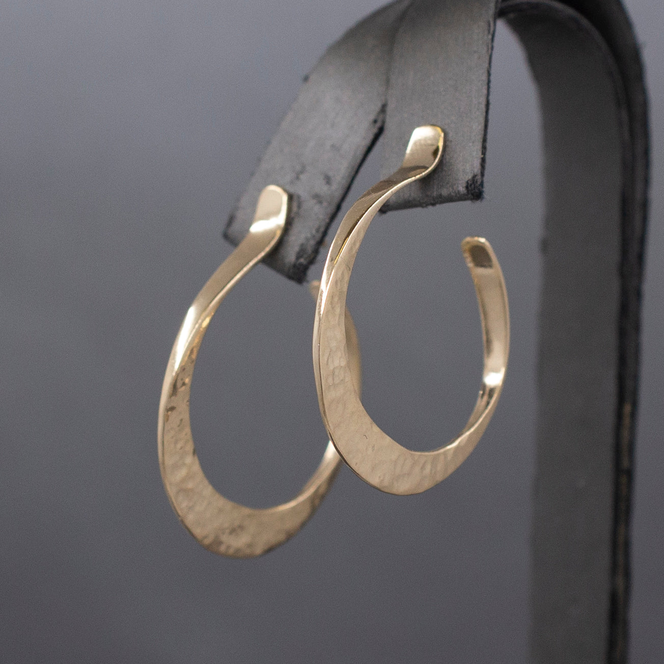 Bold Hammered Tapered 1 1/8" Hoop Earrings in 14k Yellow Gold
