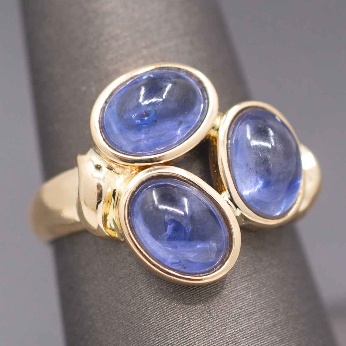Vintage Three Stone Blue Sapphire Bezel Set Cabochon Ring in 14k Yellow Gold