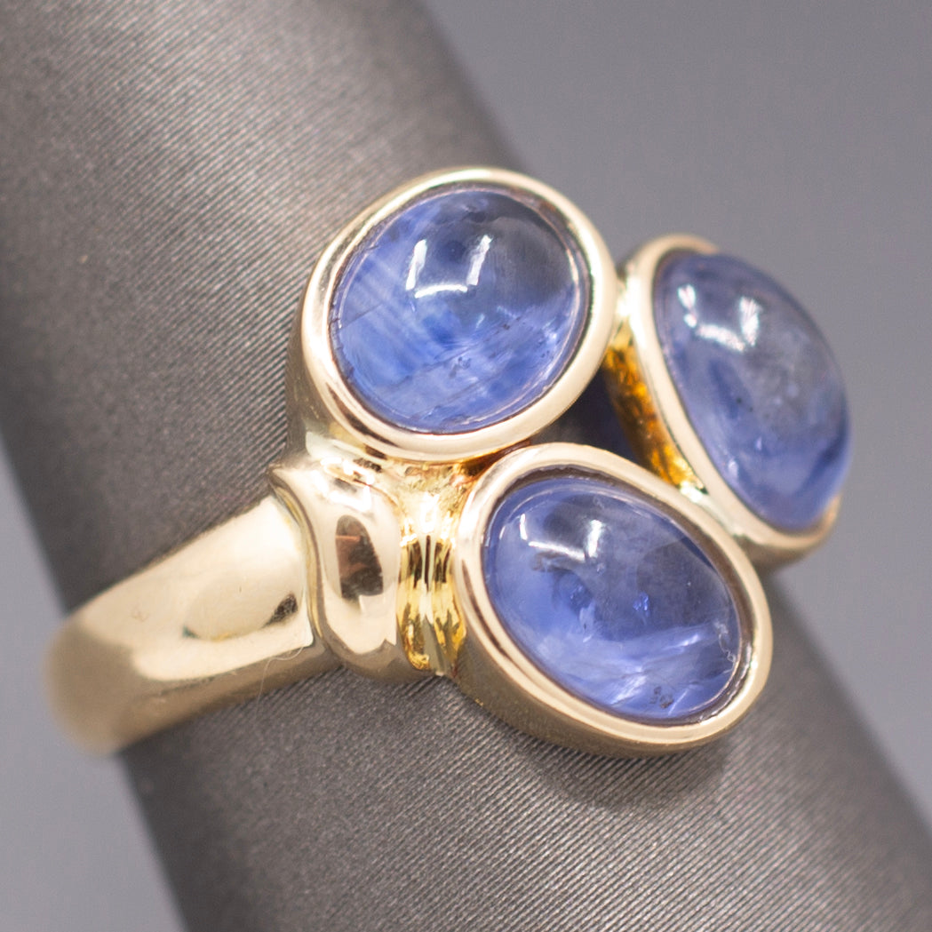 Vintage Three Stone Blue Sapphire Bezel Set Cabochon Ring in 14k Yellow Gold