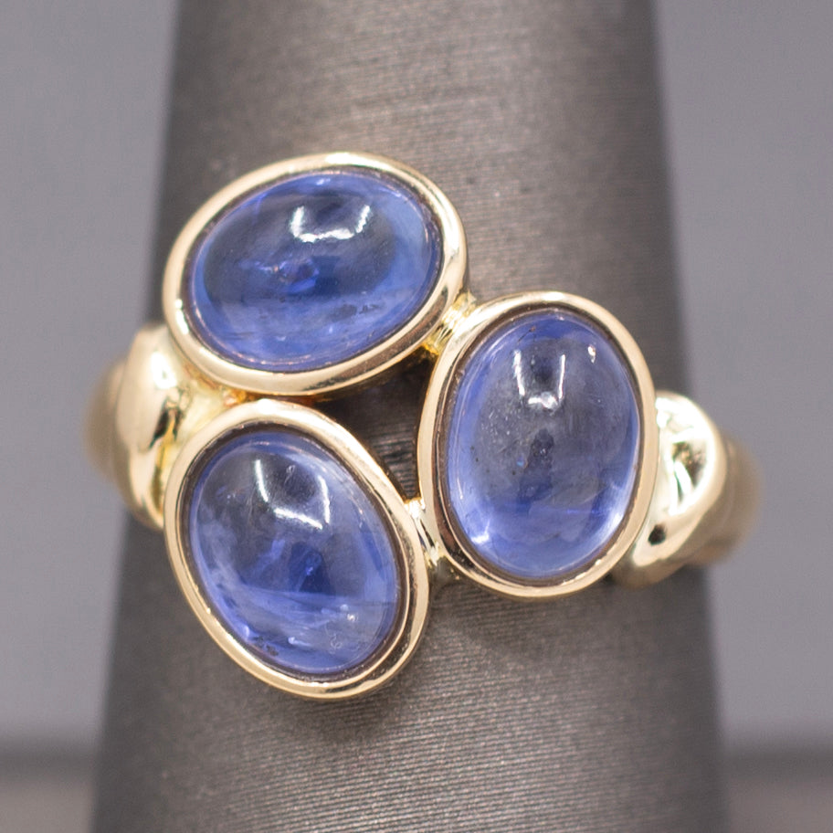 Vintage Three Stone Blue Sapphire Bezel Set Cabochon Ring in 14k Yellow Gold