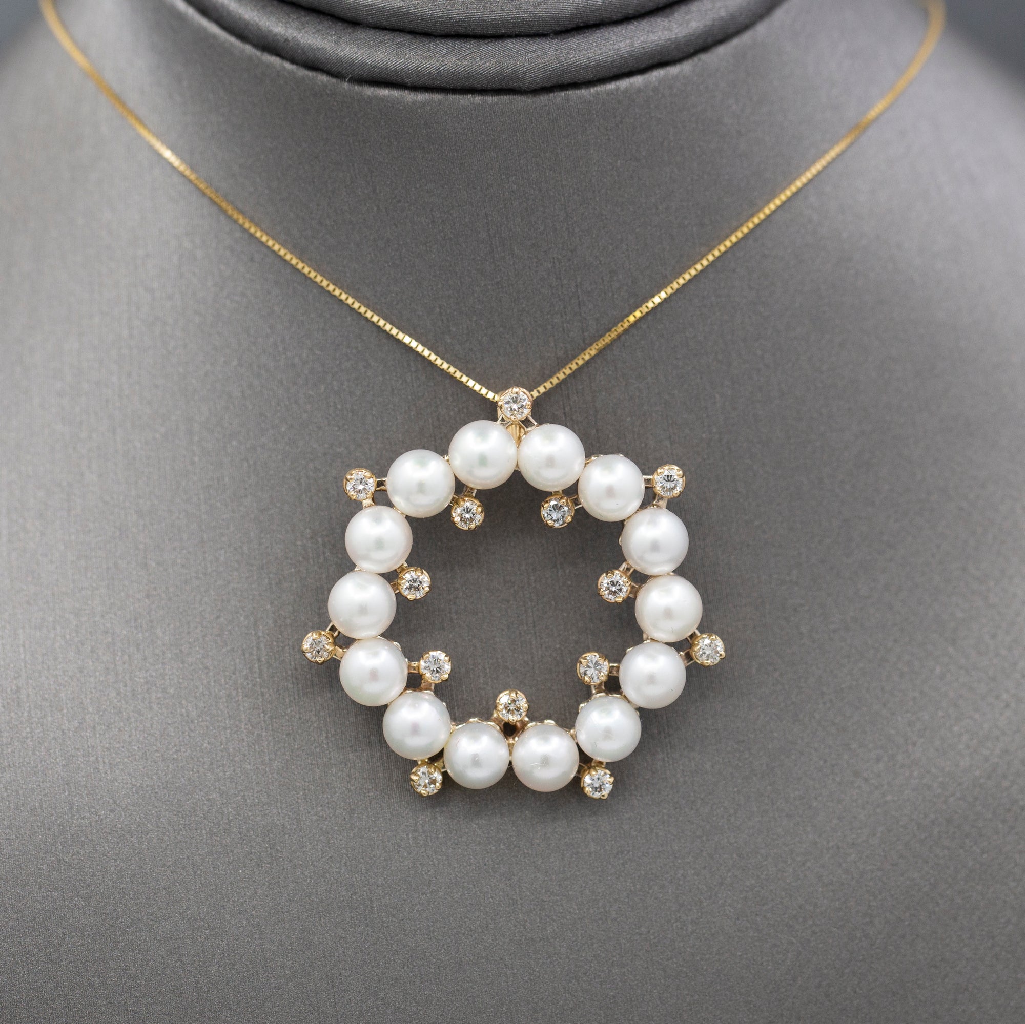 Vintage Pearl and Diamond Wreath Circle Pendant Necklace in 14k