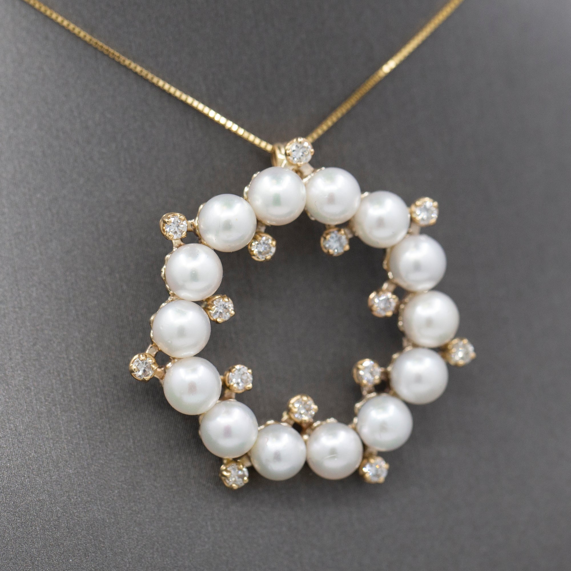 Vintage Pearl and Diamond Wreath Circle Pendant Necklace in 14k