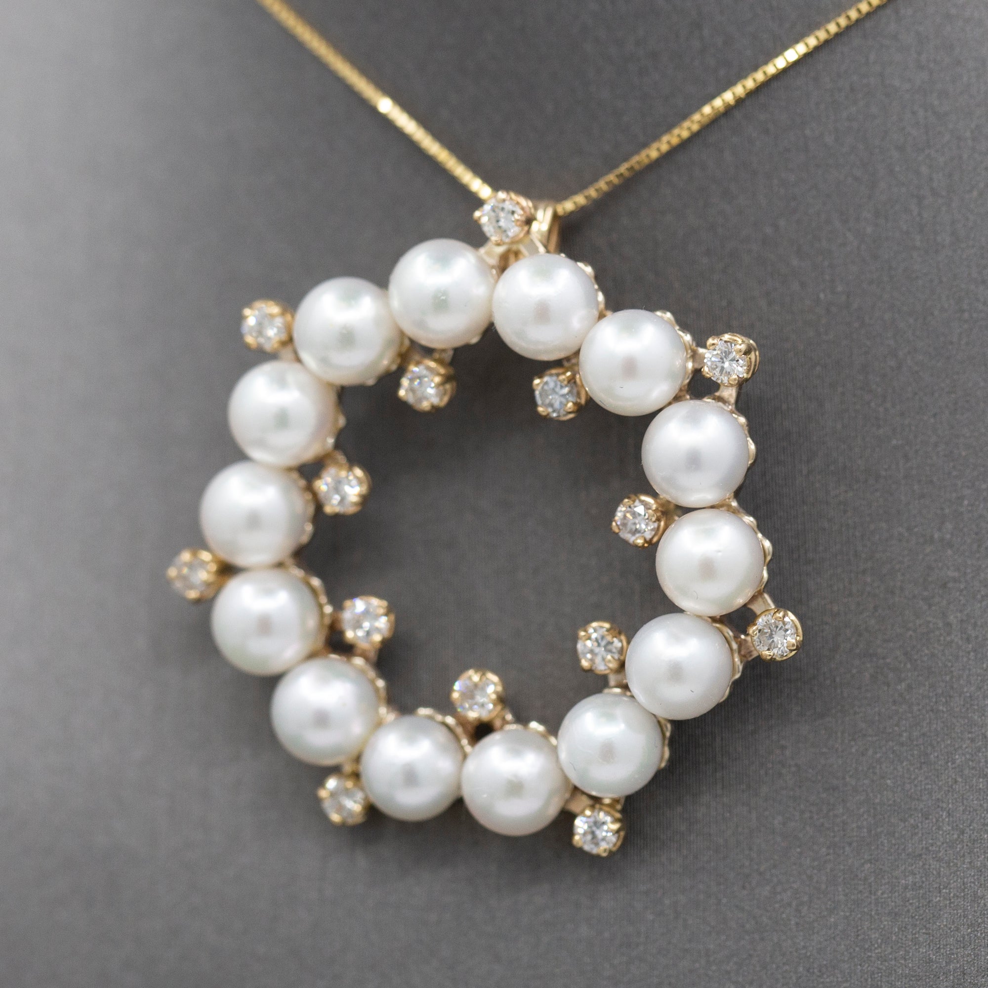 Vintage Pearl and Diamond Wreath Circle Pendant Necklace in 14k