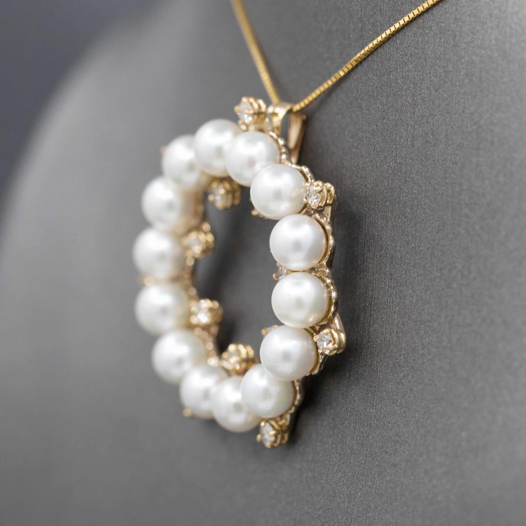 Vintage Pearl and Diamond Wreath Circle Pendant Necklace in 14k