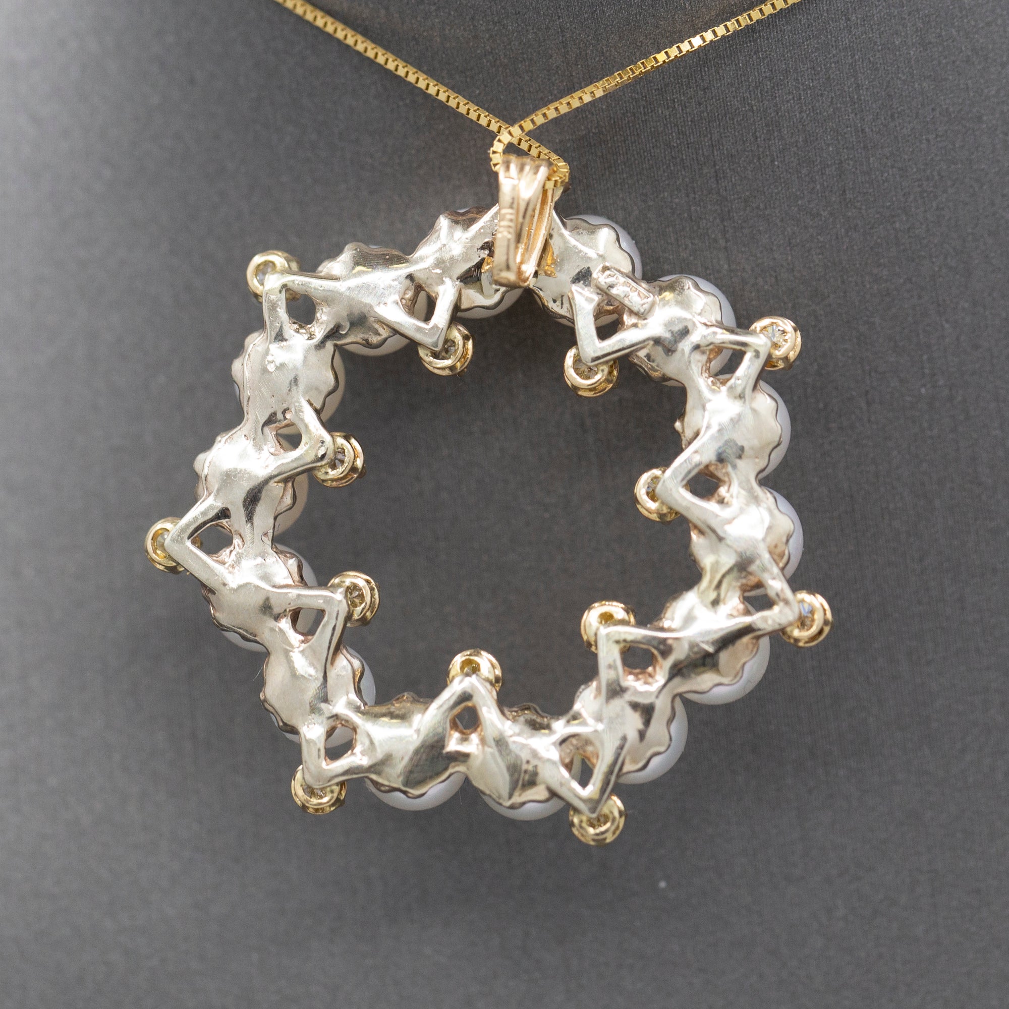 Vintage Pearl and Diamond Wreath Circle Pendant Necklace in 14k