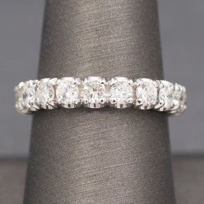 Sparkling 1.90cttw Diamond Eternity Band Ring in 14k White Gold Size 8.5