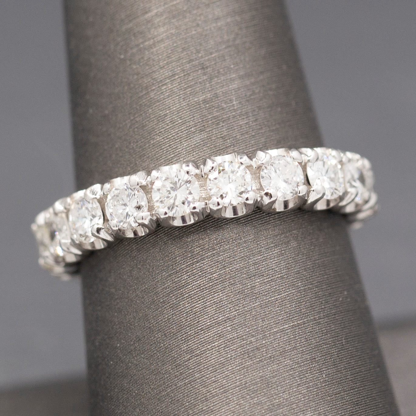 Sparkling 1.90cttw Diamond Eternity Band Ring in 14k White Gold Size 8.5