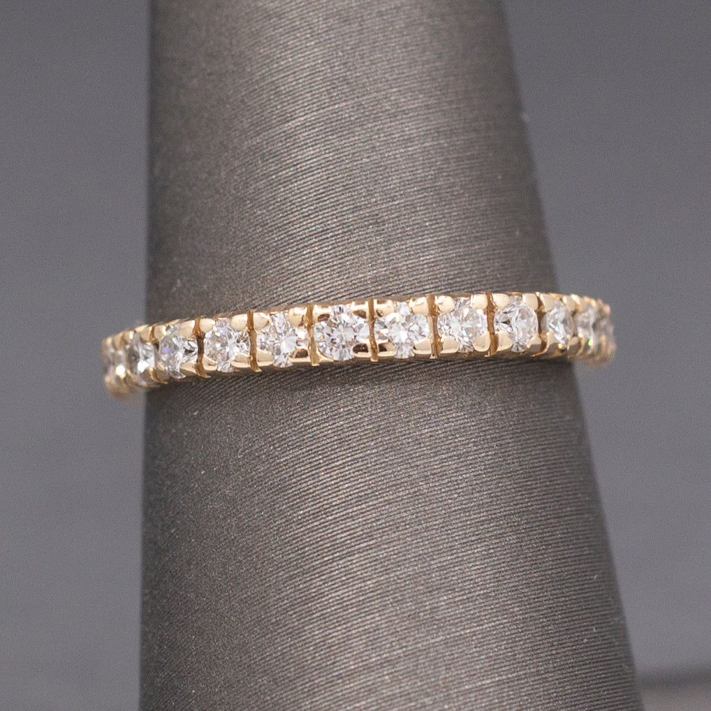 Beautiful Sparkling Diamond Eternity Band in 14k Yellow Gold Size 6.75