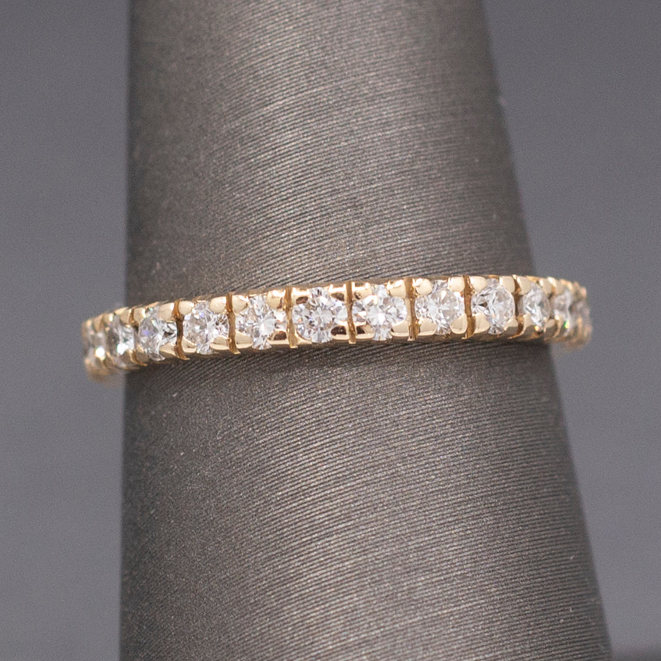 Beautiful Sparkling Diamond Eternity Band in 14k Yellow Gold Size 6.75