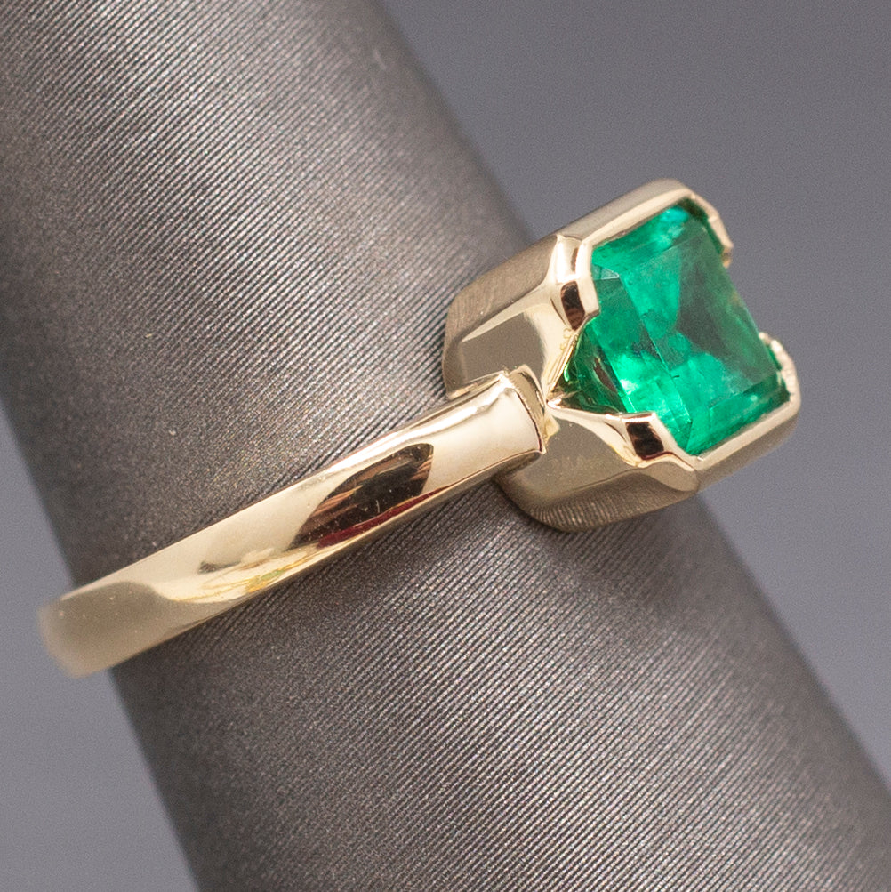 Stunning GIA Certified Columbian Emerald Bezel Set Ring in 14k Yellow Gold