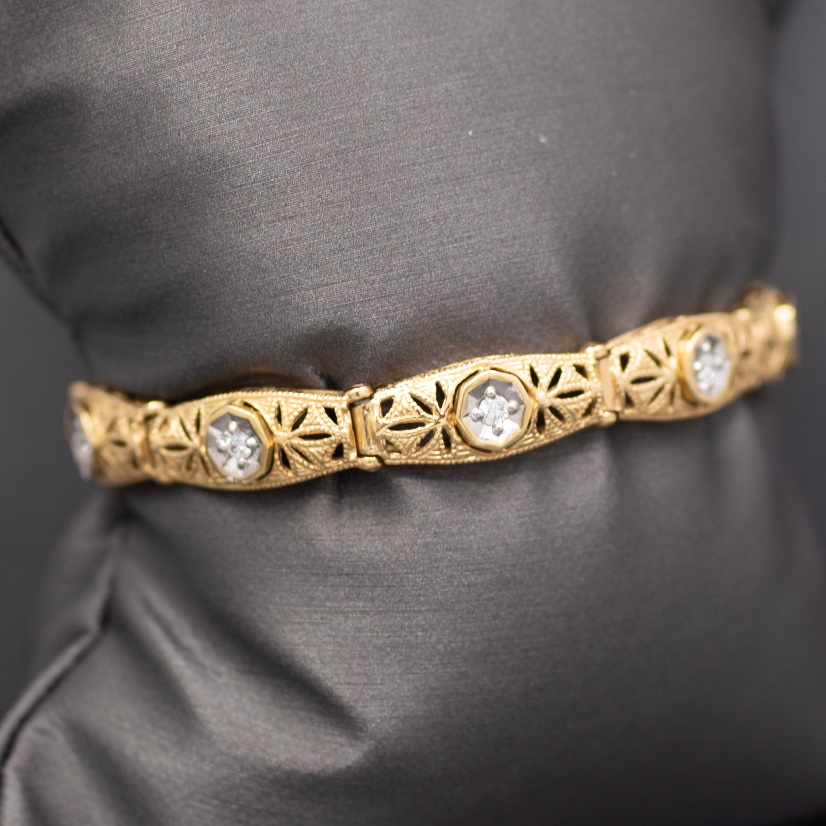 Vintage Filigree Diamond Link Bracelet in 14k Yellow Gold