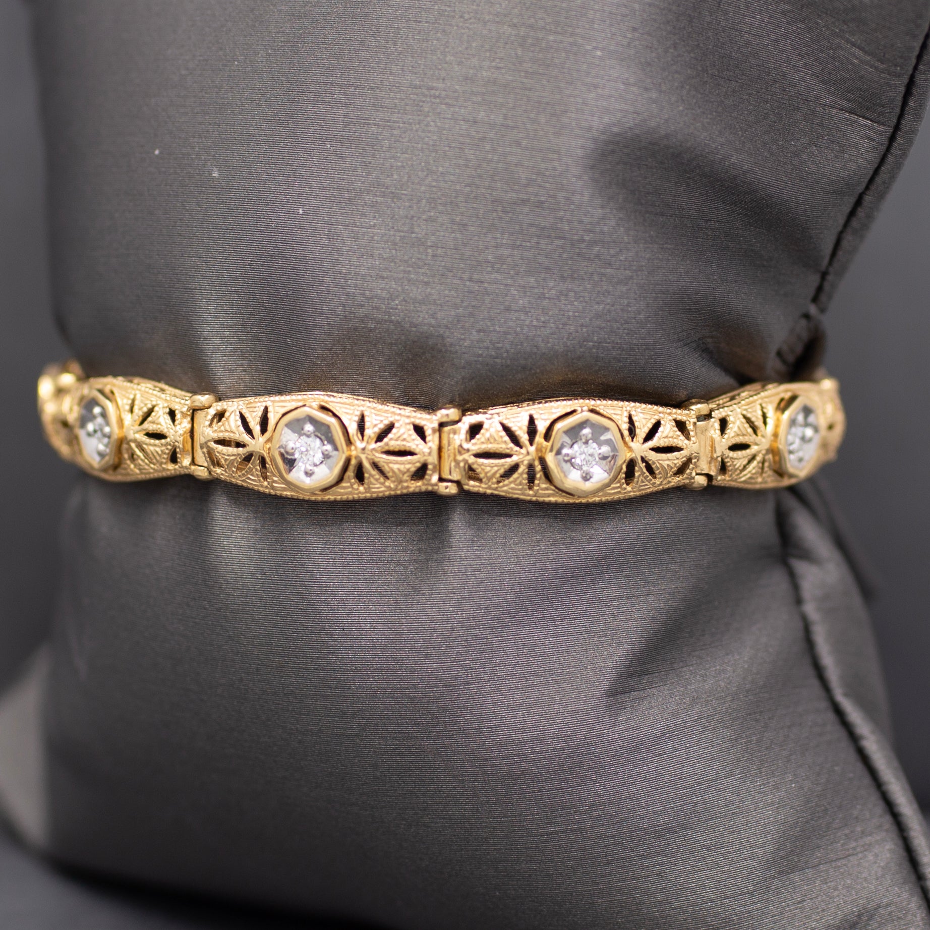 Vintage Filigree Diamond Link Bracelet in 14k Yellow Gold