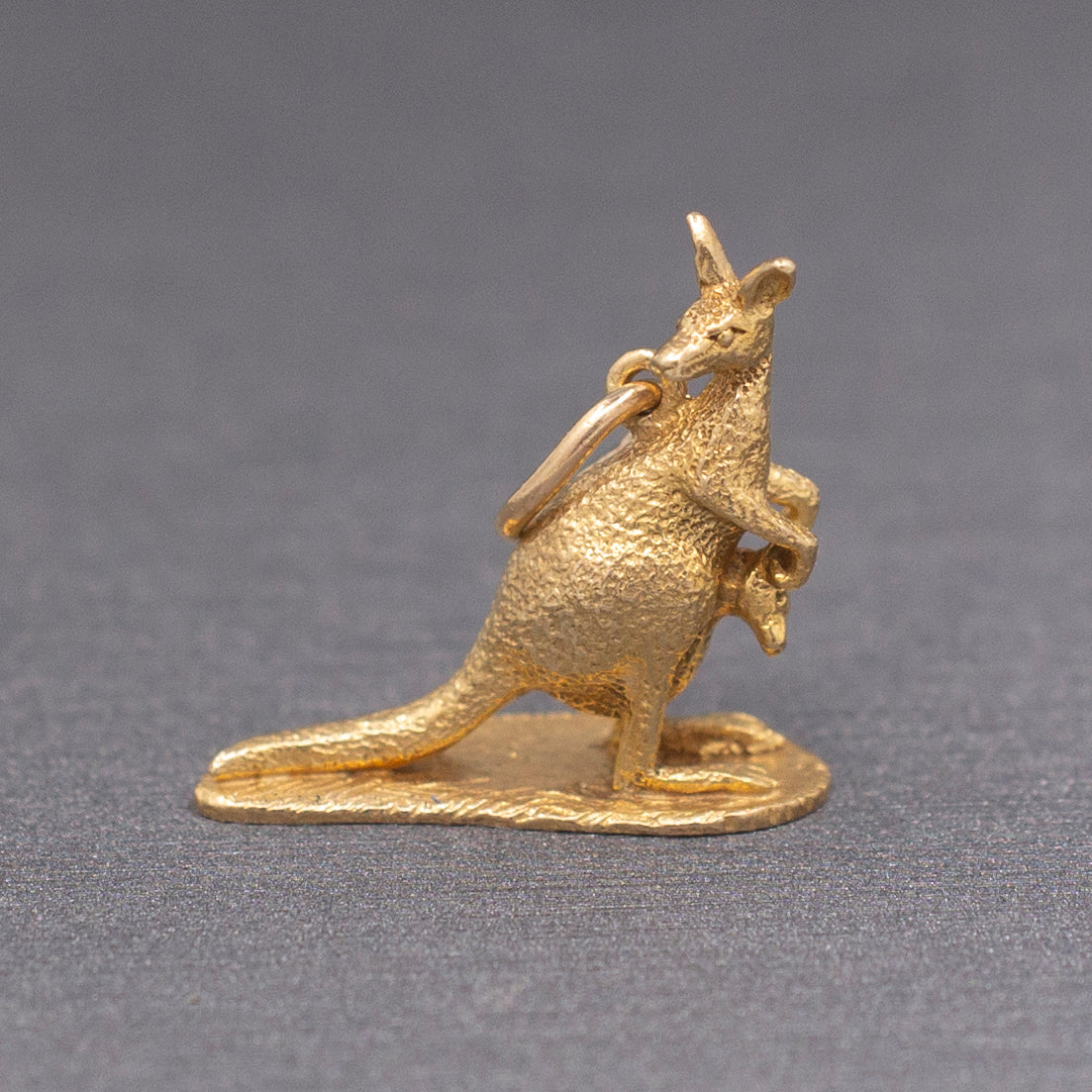 Adorable Australian Kangaroo with Joey Charm in 9k Yellow Gold