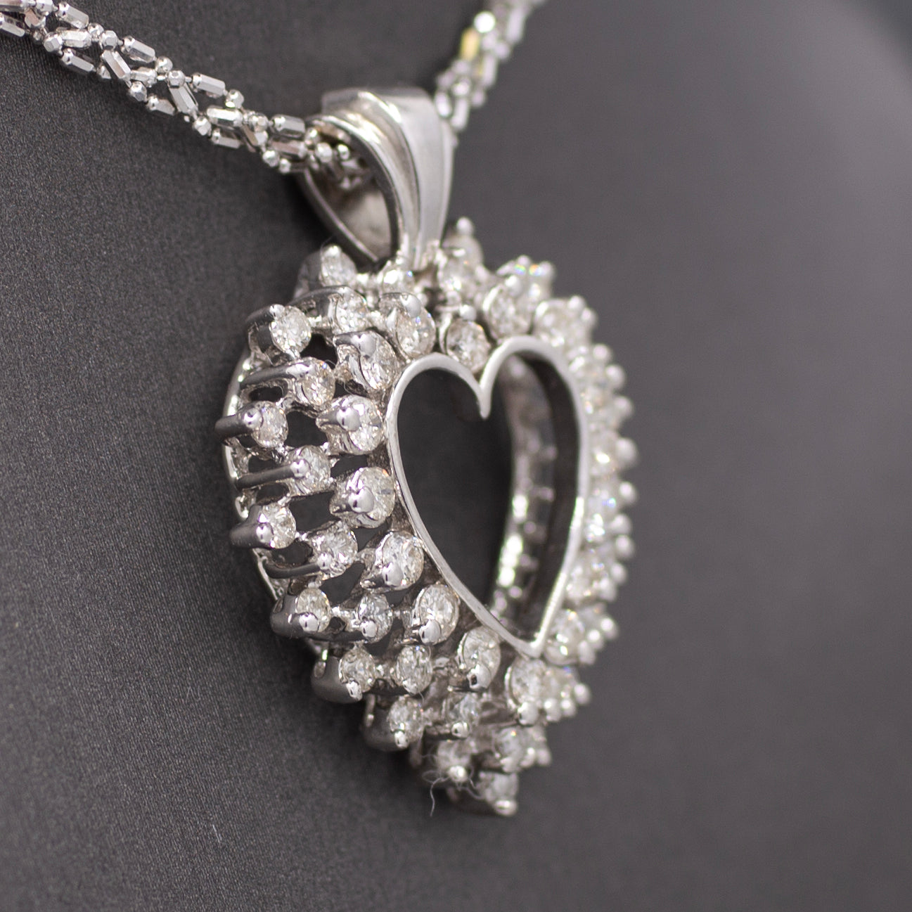 Vintage Bold 3.00cttw Diamond Heart Pendant in 14k White Gold