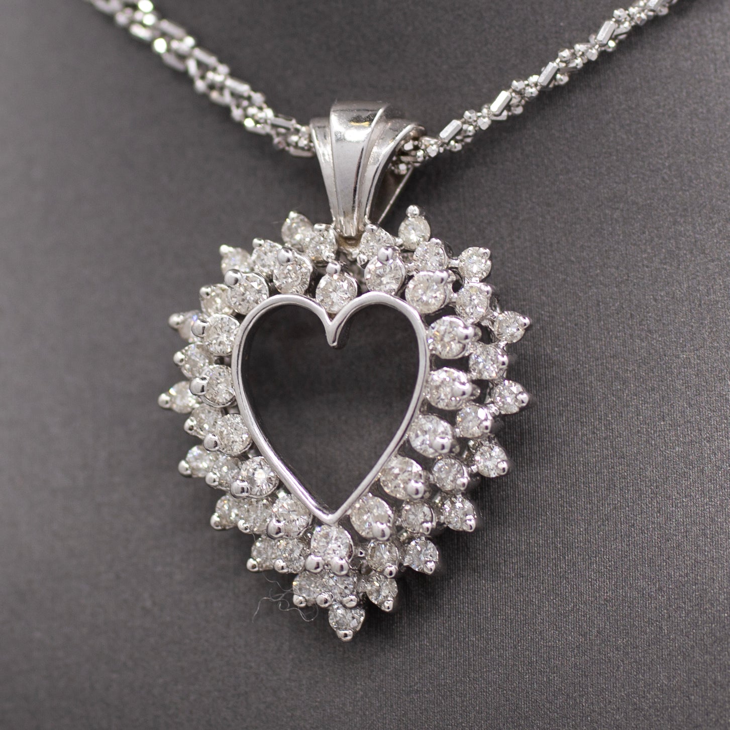 Vintage Bold 3.00cttw Diamond Heart Pendant in 14k White Gold