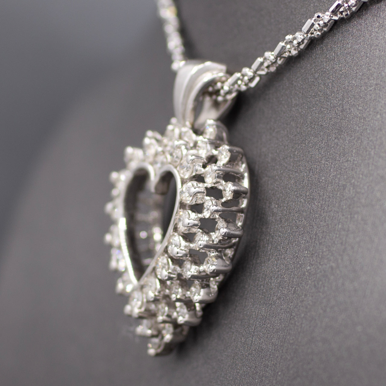 Vintage Bold 3.00cttw Diamond Heart Pendant in 14k White Gold
